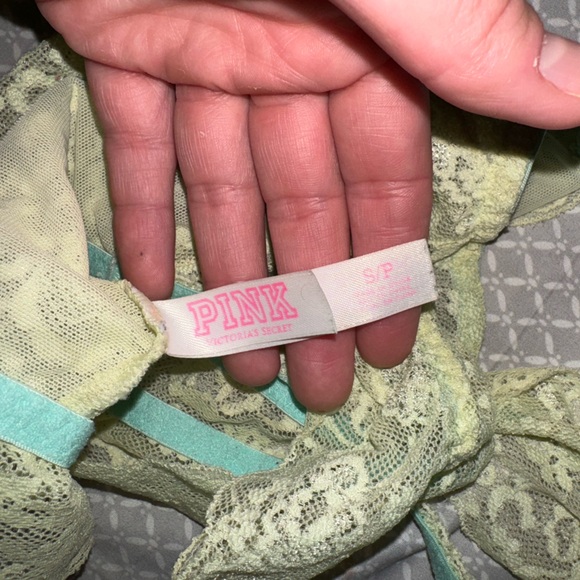 Set of 2 VS PINK Bralettes - Picture 4 of 4